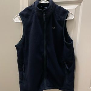 Cozy Blue Vineyard Vines Vest Boy's Large made out of 100% Polyester, Pre-Owned